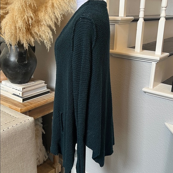 Free People Handkerchief Hem Longline Cardigan Green Sweater Size Small - Picture 5 of 9